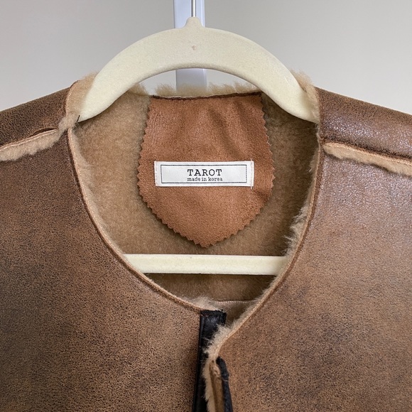 Tarot women’s vest made in Korea - Picture 2 of 5